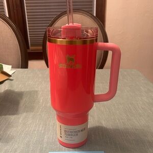 Stanley 40 oz Quencher Pink Parade
